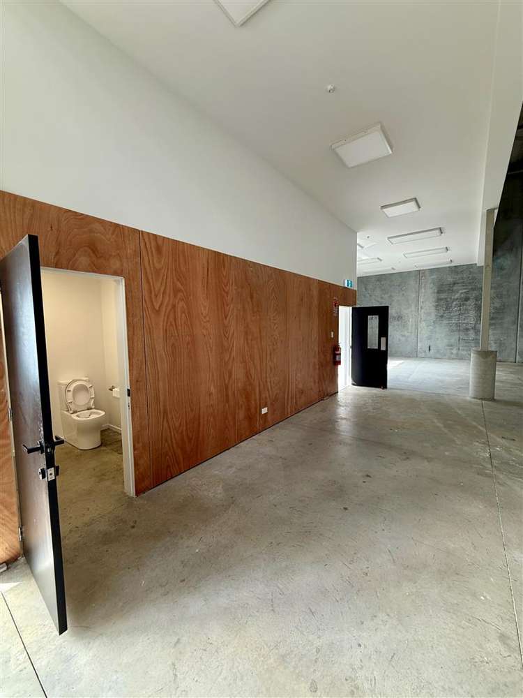 Unit 1 5 School Road_3