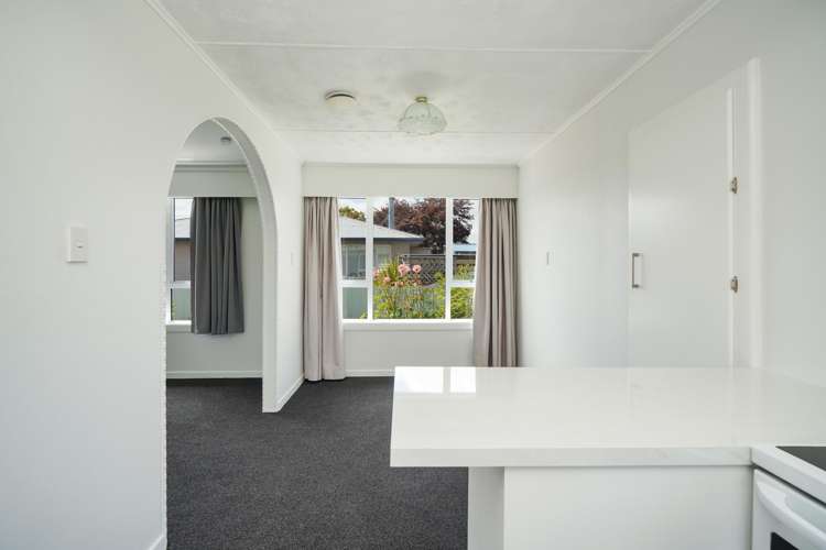 121 Derwent Crescent Glengarry_5