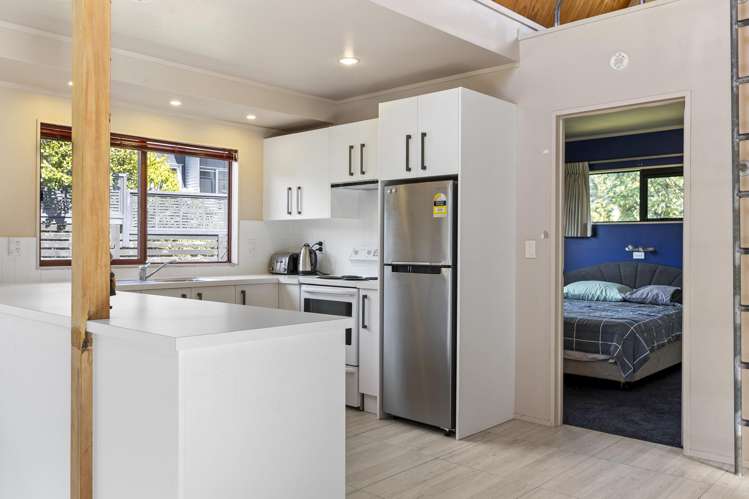 16 Hoani Place Kuratau_9