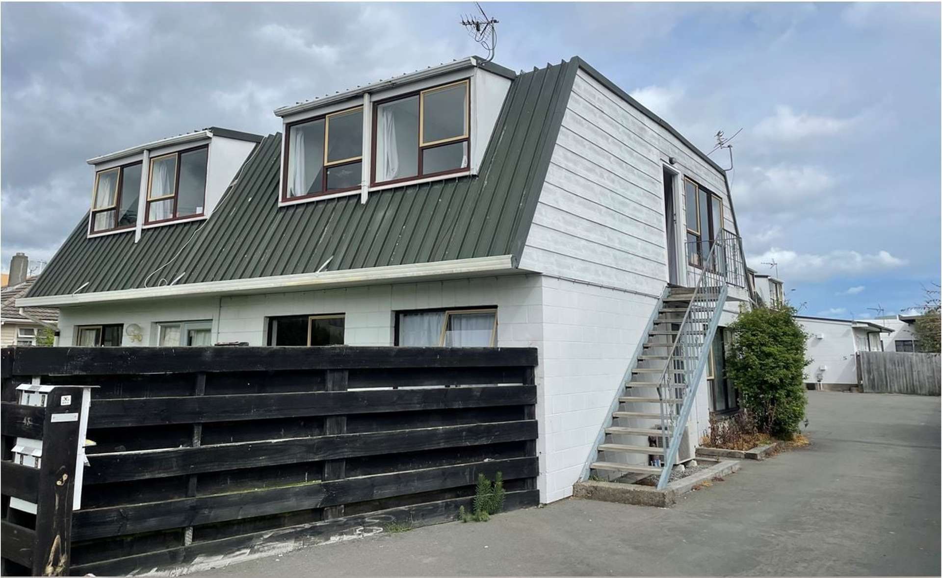 2/43 Brockworth Place Riccarton_0