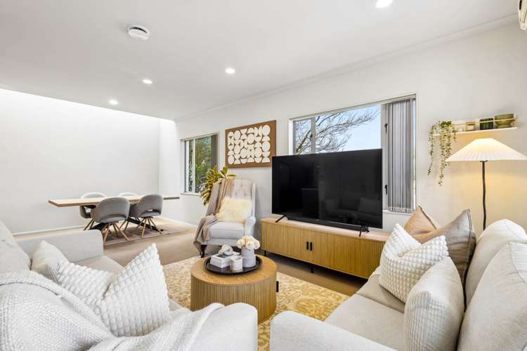 41 Mandival Avenue Flat Bush_4