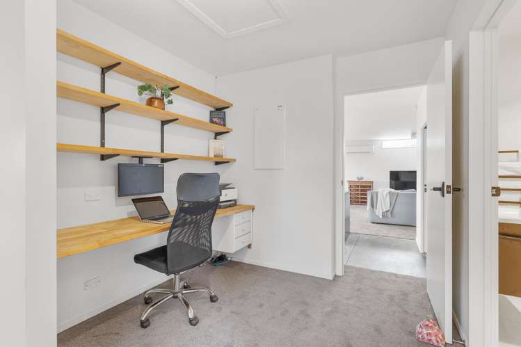 2/10 Etherton Drive Weymouth_14
