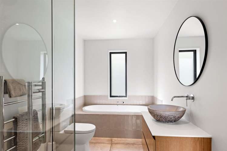 8 Redwood Court Kelvin Heights_10