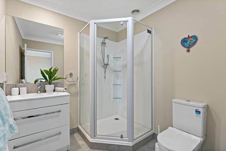 6 Alicia Road Somerville_25