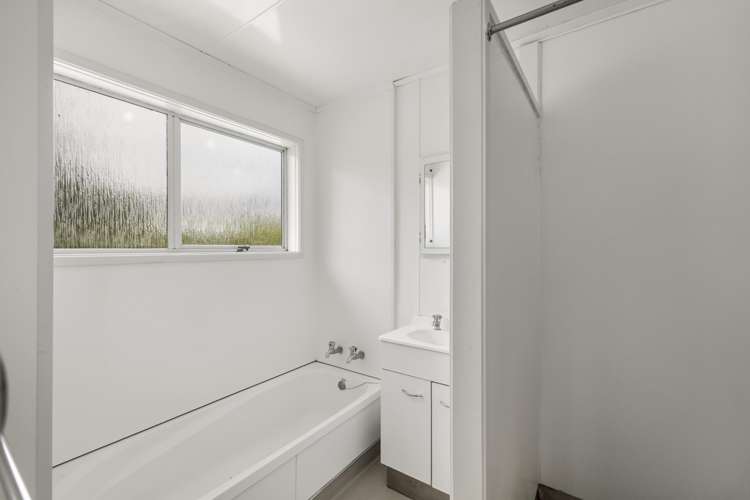 115 Sutherland Road Brookfield_9