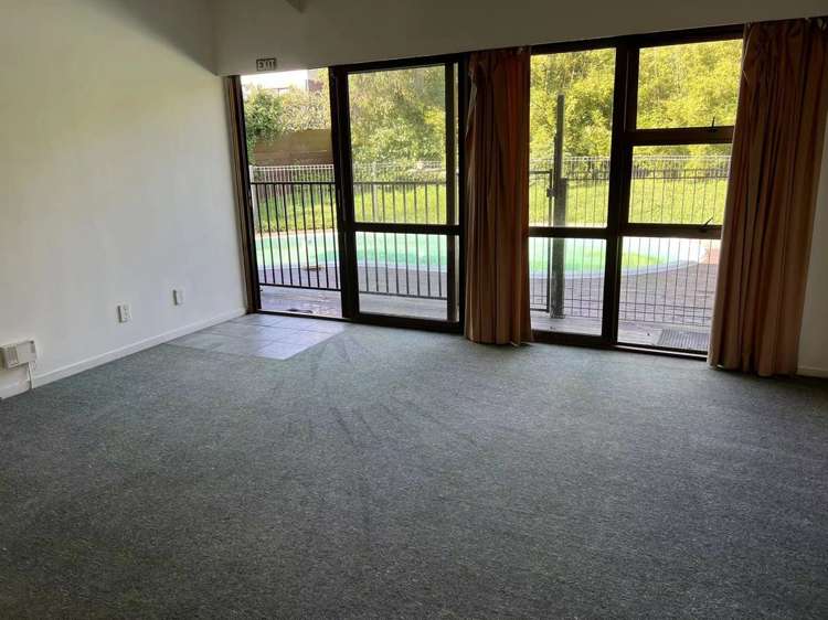 24 Bond Crescent Forrest Hill_8