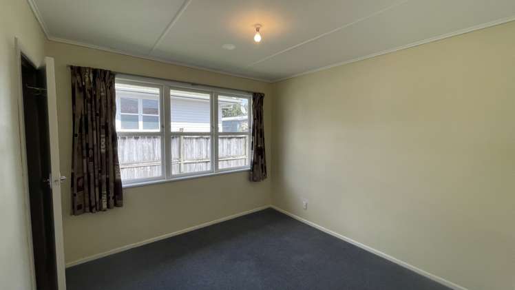 12 Gill Avenue Te Atatū Peninsula_14