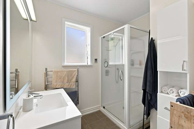108 Ikitara Road Whanganui East_16