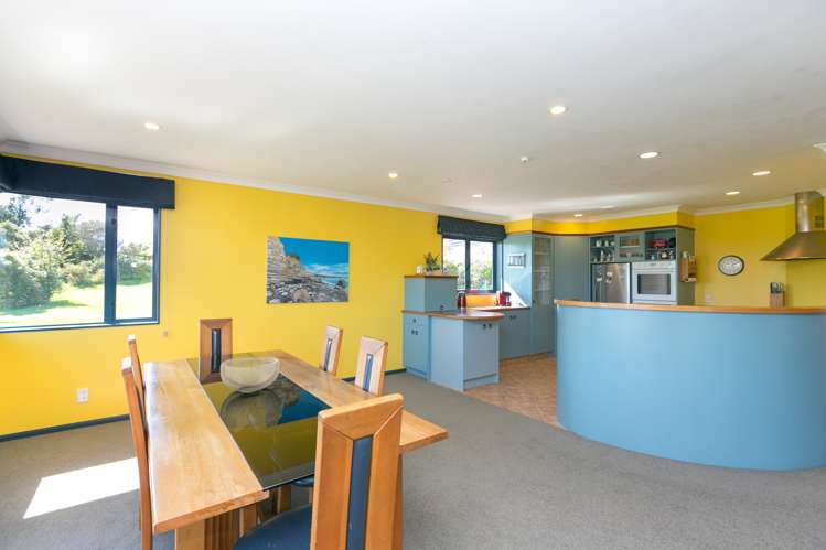 930 Upland Road Egmont Village_8