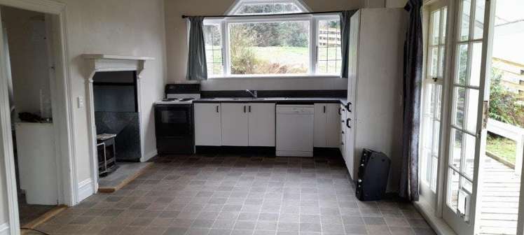 33 Karapoti Road Craigs Flat_5