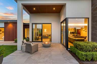 38 Hawthorne Lane_3