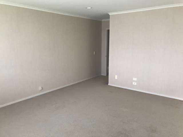 31 Multose Drive Flat Bush_3