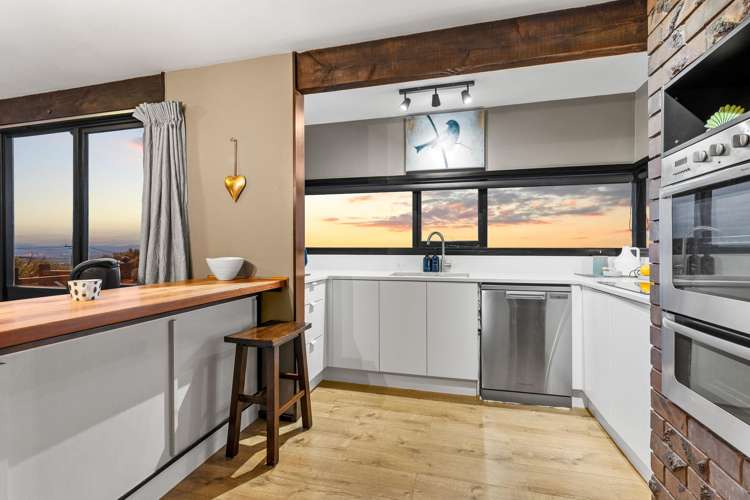 8 Muritai Terrace Mount Pleasant_2