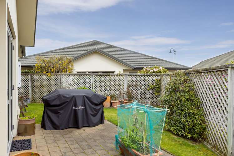 31 Lakeridge Close Rangatira Park_12