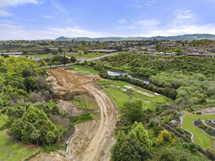 3798 Cambridge Road Leamington_13