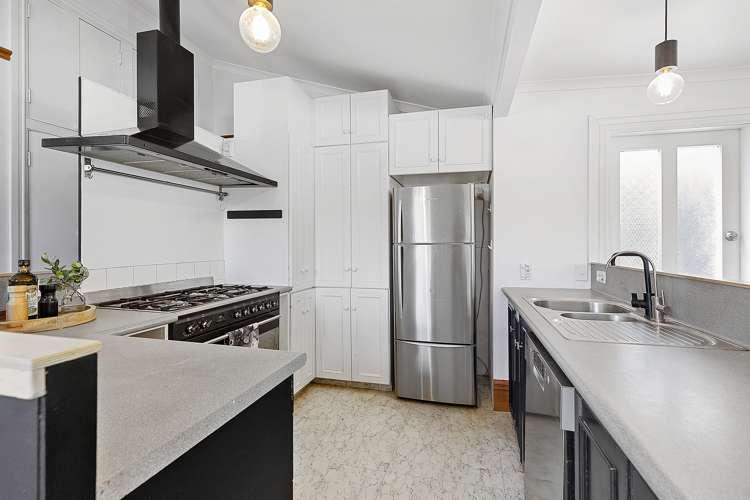 13 Angus Avenue Berhampore_5