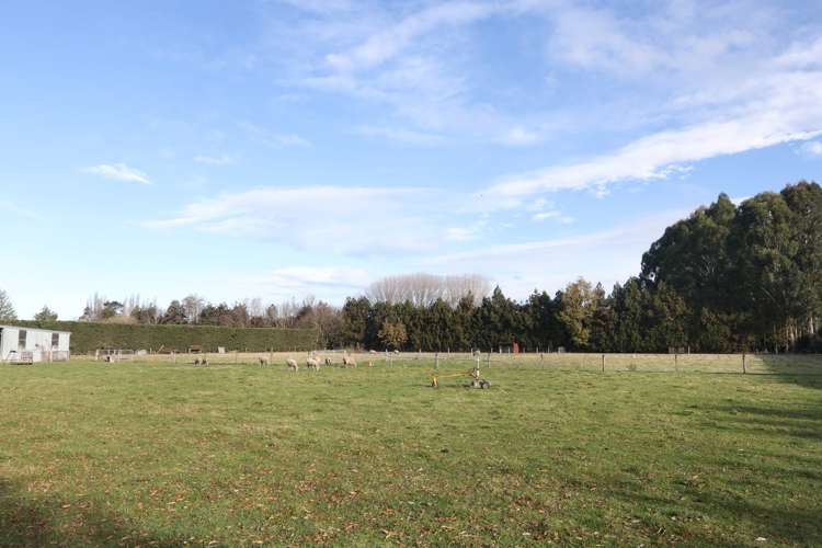 306 Beach Road East Elgin_24