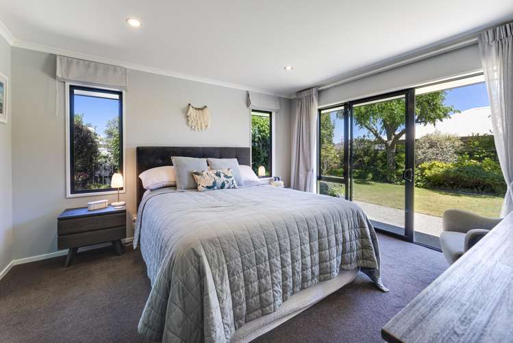 36 Cambelldon Crescent Stoke_12