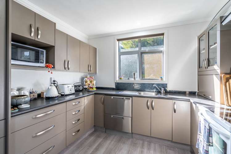 73 Church Street Riverton_5