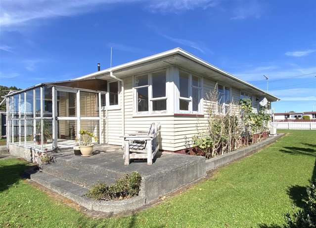 222 Park Street Hokitika_1