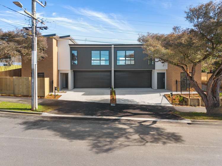 2/15 Mccracken Avenue_0