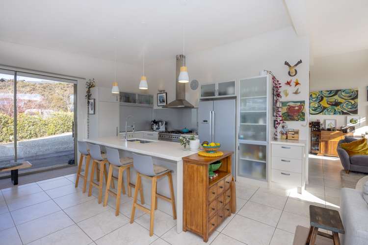 2 Hardie Place Albert Town_8