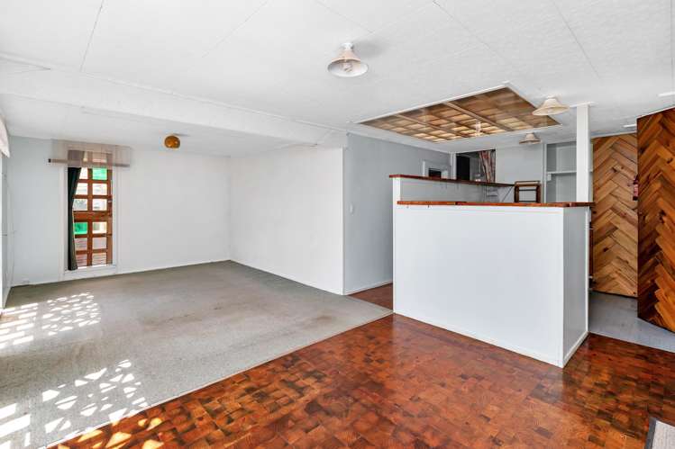 98 Paramount Parade Tikipunga_6