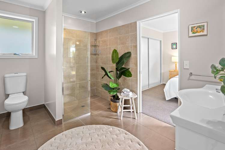 1/10 Valley Road Greta Valley_9