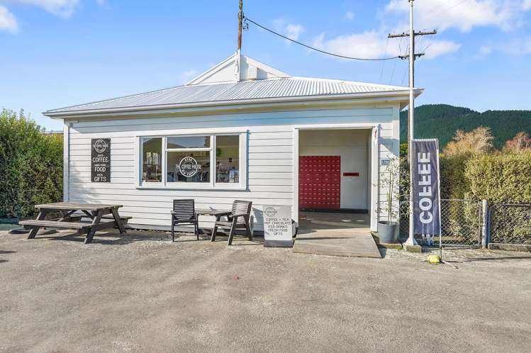 6786 State Highway 6 Rai Valley_14