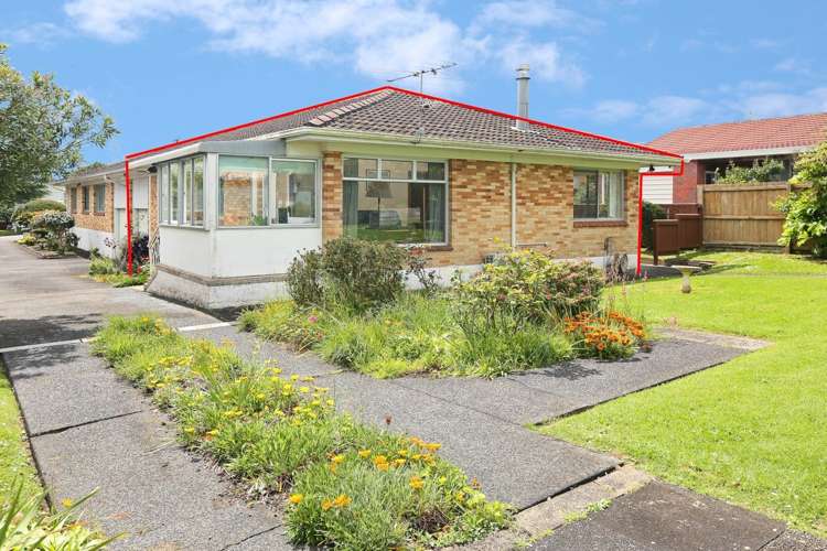 2/71 Royal View Road Te Atatu South_12