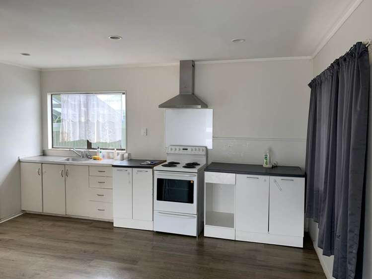 2/60 Cargill Street Papakura_5