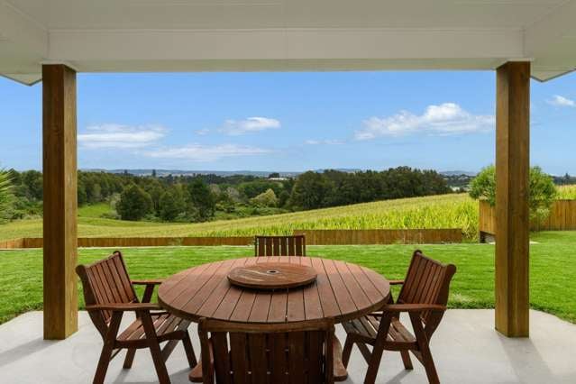 Sunny, Private Living with Stunning Rural Views!