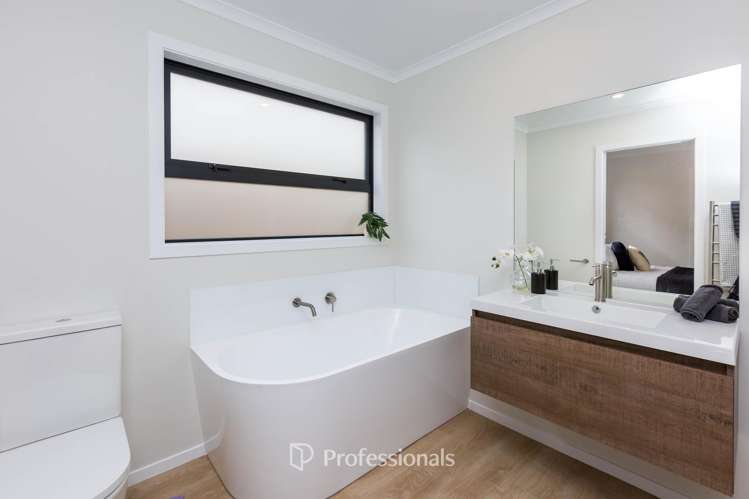 63A Golders Road Elderslea_13