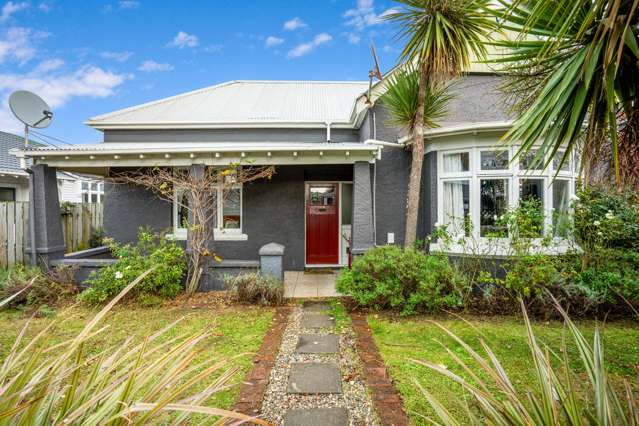 Live the Beachside Dream in Style and Space