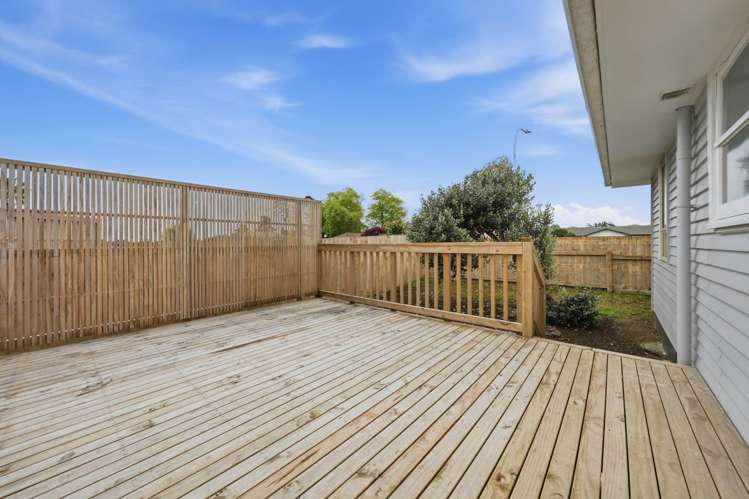 5 Manston Road Mangere_18