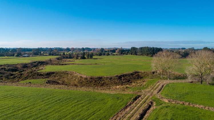 138 Higginson Road Ngahinapouri_8