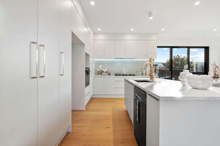 10D Agathis Avenue Mairangi Bay_9