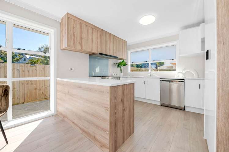 14 Okareka Place Pakuranga Heights_9