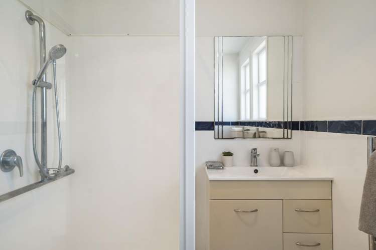 5 Santos Place Onehunga_10