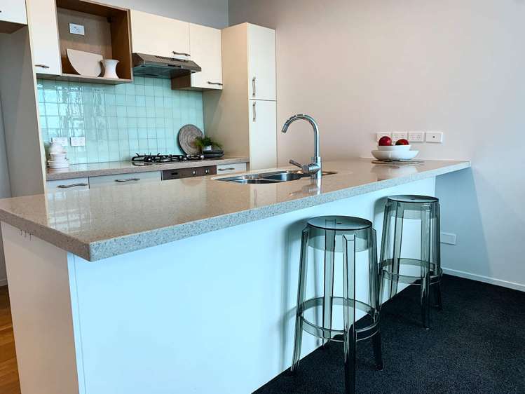 1211/11 Tamariki Avenue Orewa_4