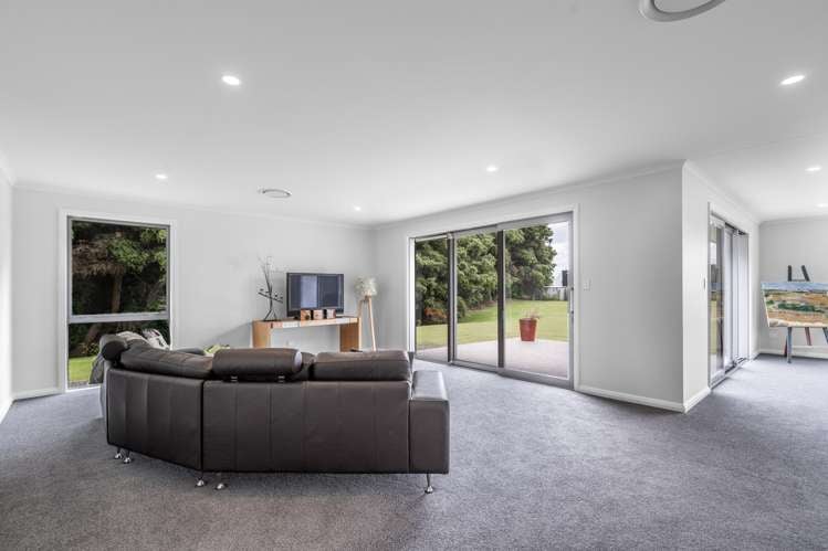 92 Blairlogie Close Otatara_9