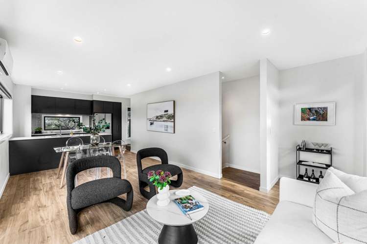 1/805 Riddell Road_3