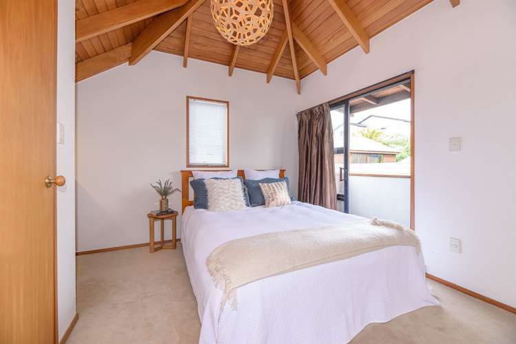 16 Braemar Road Castor Bay_12