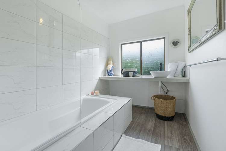 321 State Highway 10 Cable Bay_17