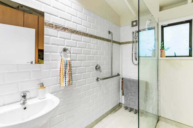 103b Mead Street Avondale_12