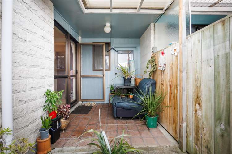 12a Signal Street Marton_23