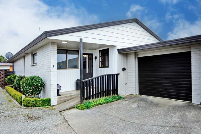 Modern Windsor townhouse