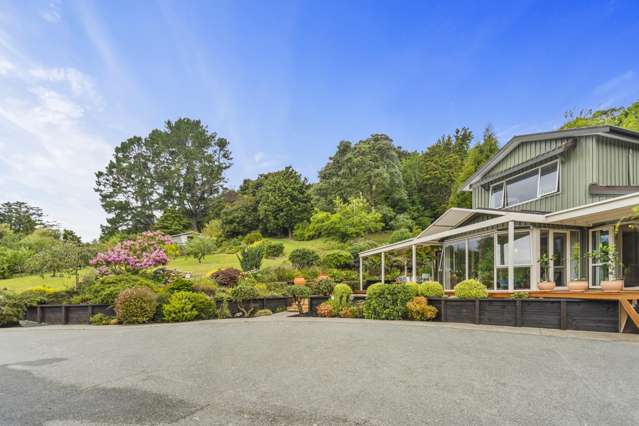 1082 Sandspit Road Sandspit_4