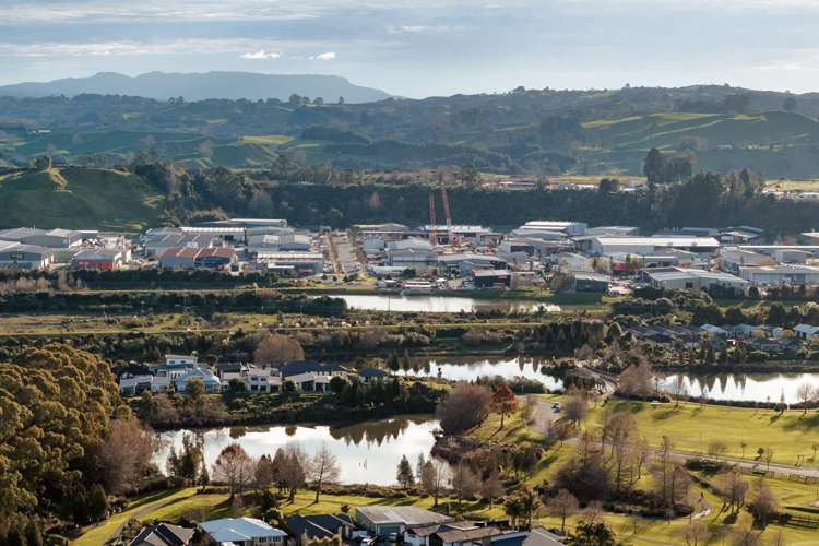 40 Broadwater Close Pyes Pa_20