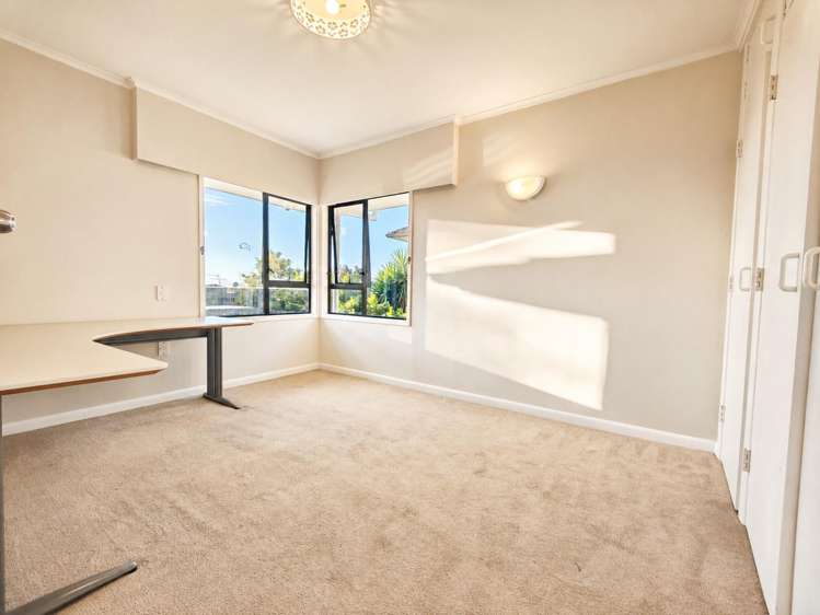 2 Mellons Bay Road 10679_11
